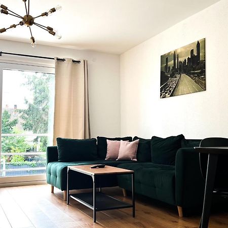 2 Zkb Apartment In Mannheim Kueche - Parken - Grosser Tv Kültér fotó