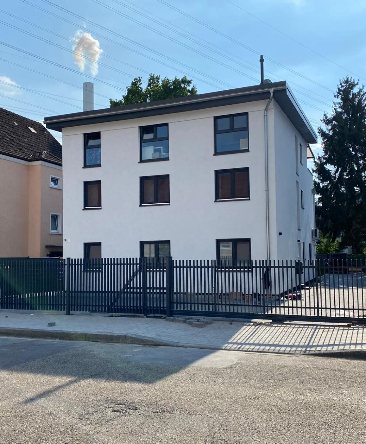 2 Zkb Apartment In Mannheim Kueche - Parken - Grosser Tv Kültér fotó